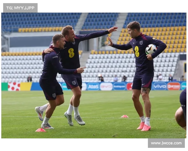 法甲官方推特曝料新赛季精彩看点 让球迷提前感受激情赛事